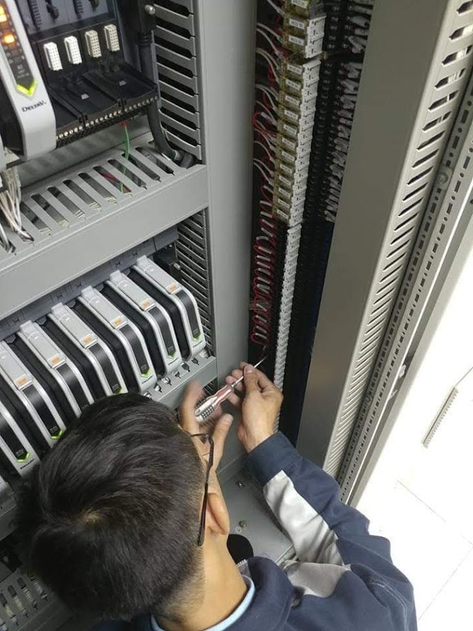 Tủ điều khiển DCS