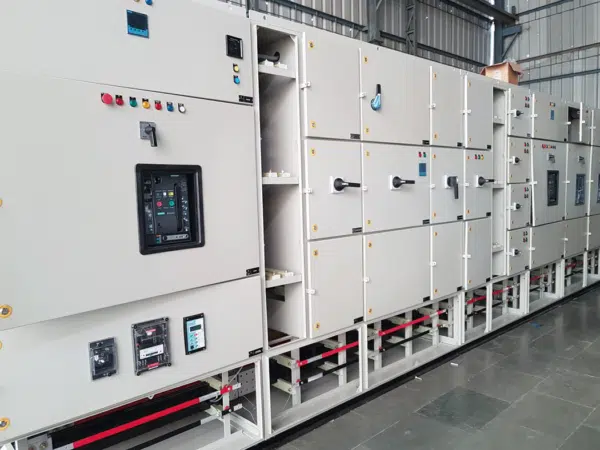 Tủ biến tần - công ty TNHH Uy Tùng